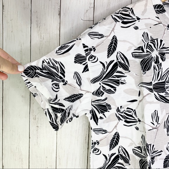 New! {Michael Stars} Bella Floral Boxy Crew Tee OS - Picture 3 of 8